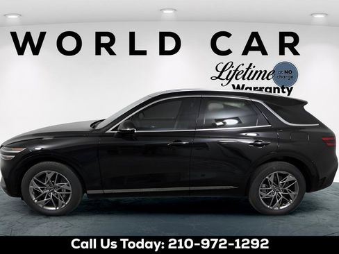 Used 2025 Genesis GV70 2.5T w/ Select Package AWD/4WD image 4