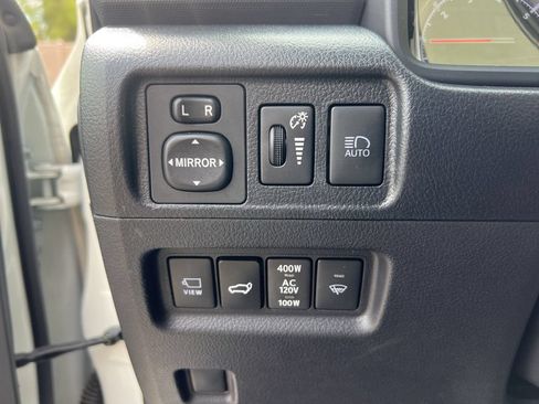 Used 2023 Toyota 4Runner Limited AWD/4WD image 10