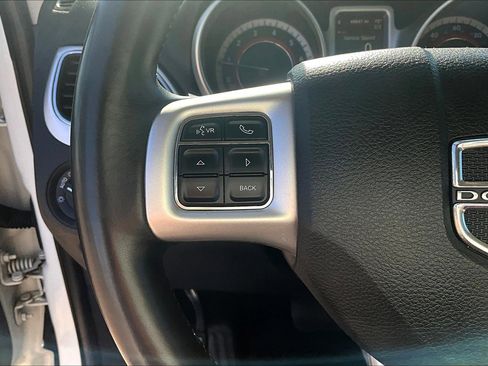 Used 2017 Dodge Journey SE w/ Flexible Seating Group image 22