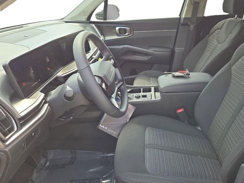 New 2026 Kia Sorento LX FWD image 18