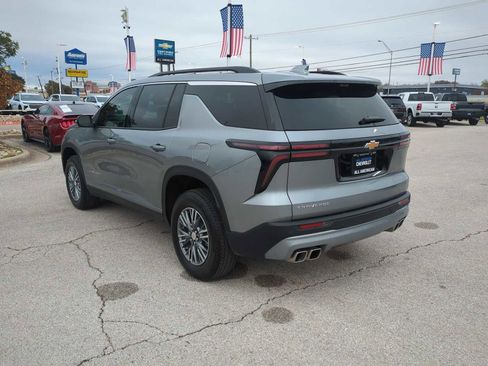 Used 2026 Chevrolet Traverse LT w/ Driver Confidence Package image 6