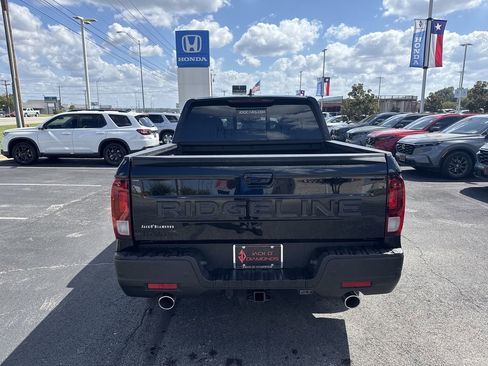 New 2026 Honda Ridgeline Black Edition image 12