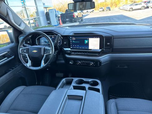Used 2022 Chevrolet Silverado 1500 LT image 6