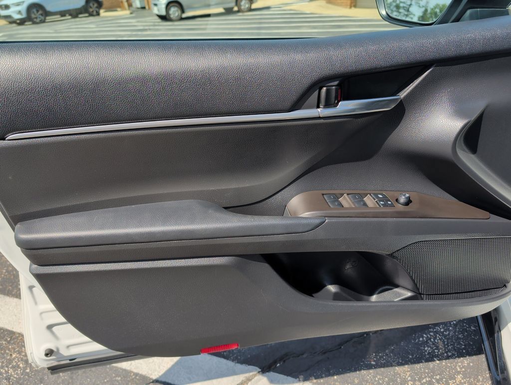 Used 2022 Toyota Camry TRD FWD image 11