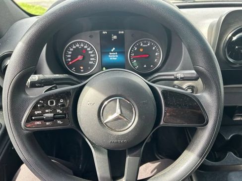 Used 2023 Mercedes-Benz Sprinter 2500 image 22