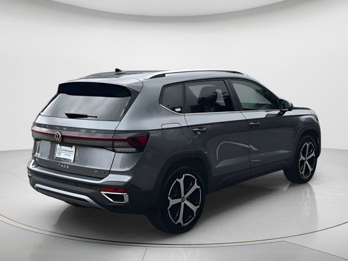 New 2026 Volkswagen Taos SEL AWD/4WD image 8