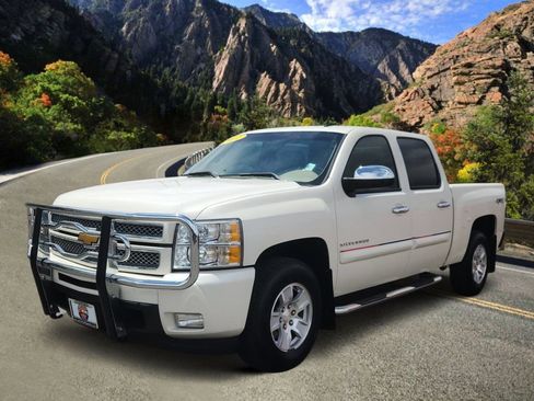 Used 2012 Chevrolet Silverado 1500 LTZ w/ LTZ White Diamond Edition AWD/4WD image 5