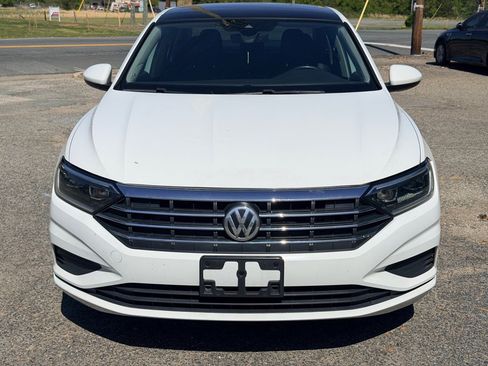 Used 2019 Volkswagen Jetta SEL image 2
