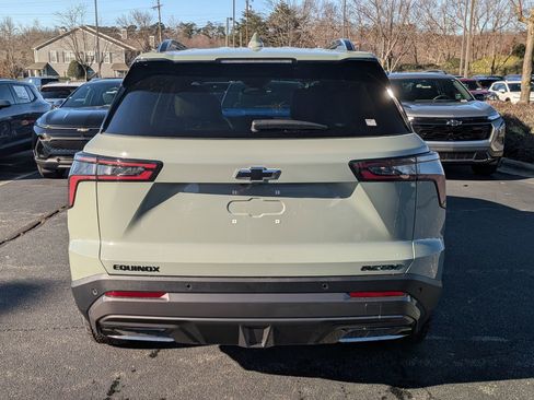 New 2026 Chevrolet Equinox ACTIV w/ Convenience Package III image 7