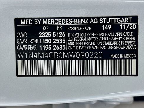 Used 2021 Mercedes-Benz GLB 250 image 32