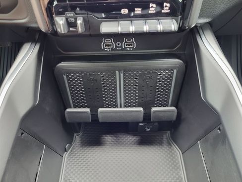 New 2025 RAM 2500 Big Horn image 24