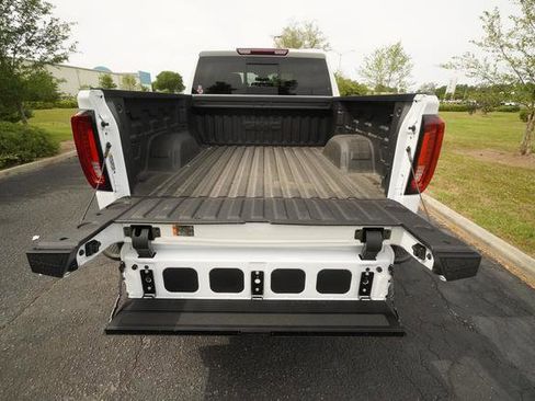 Used 2026 GMC Sierra 1500 SLT w/ SLT Premium Plus Package AWD/4WD image 12