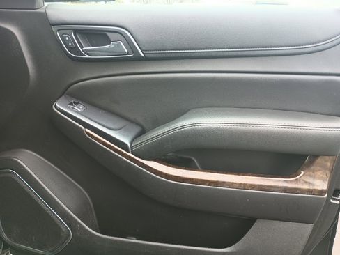 Used 2017 Chevrolet Tahoe LS w/ All-Season Package image 31