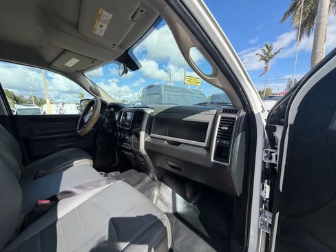 Used 2017 RAM 2500 Tradesman image 19