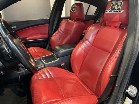 Used 2020 Dodge Charger Scat Pack RWD image 17