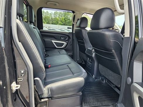 Used 2017 Nissan Titan PRO-4X w/ Pro-4x Convenience Package image 16