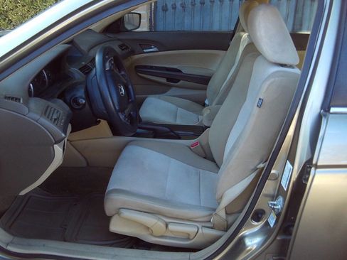 Used 2009 Honda Accord LX image 19