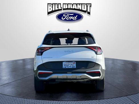 Used 2023 Kia Sportage EX AWD/4WD image 4