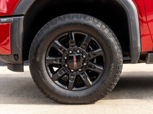 Used 2024 GMC Sierra 2500 AT4 w/ AT4 Premium Plus Package AWD/4WD image 13