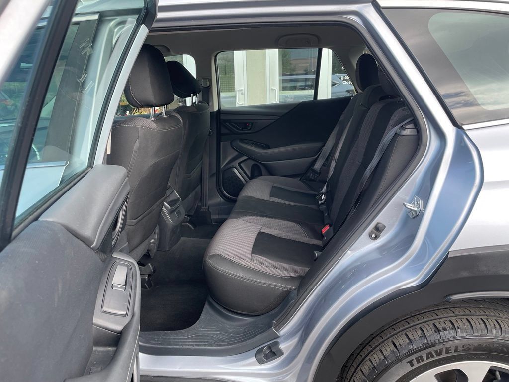Used 2024 Subaru Outback AWD/4WD image 16