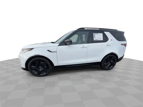 Used 2024 Land Rover Discovery Dynamic SE image 5