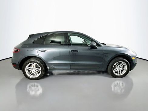 Used 2018 Porsche Macan image 8