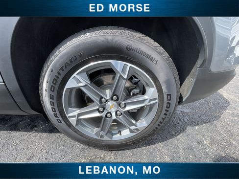 Certified 2025 Chevrolet Blazer LT FWD image 30