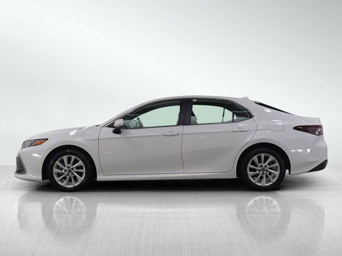 Used 2024 Toyota Camry LE image 2