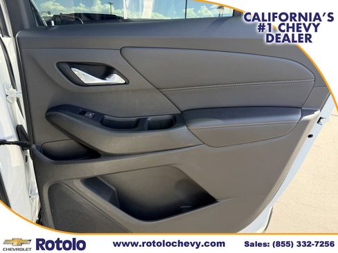 Used 2018 Chevrolet Traverse LT FWD image 12