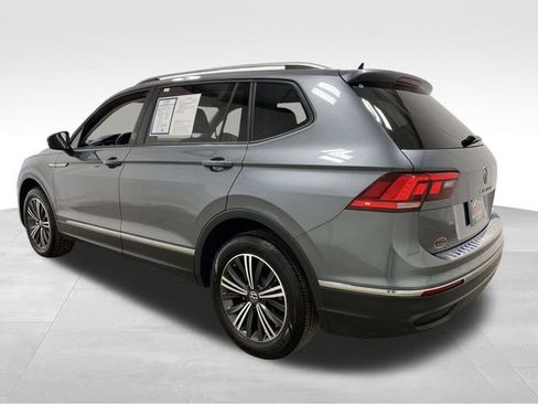 Used 2024 Volkswagen Tiguan SE image 4