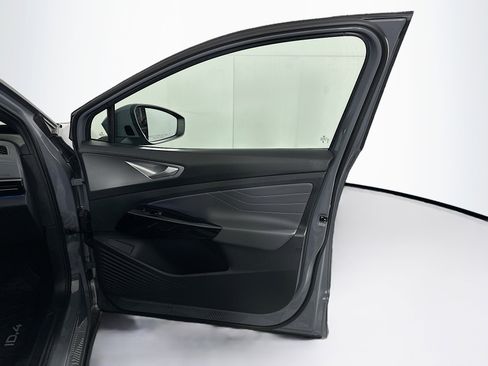 Used 2023 Volkswagen ID.4 Pro image 32
