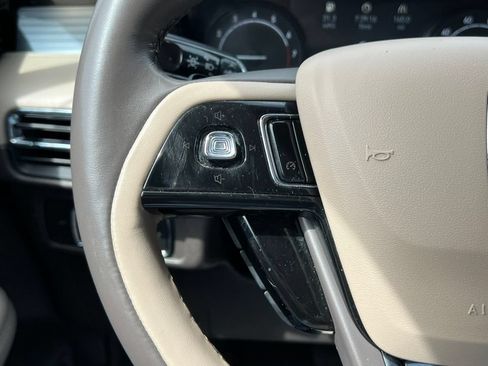 Used 2021 Lincoln Corsair AWD image 20