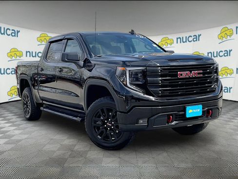 Used 2022 GMC Sierra 1500 Elevation image 1