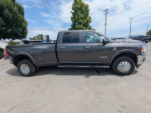 Used 2019 RAM 3500 Laramie AWD/4WD image 2