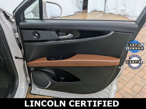 Certified 2022 Lincoln Nautilus Reserve w/ Equipment Group 201A image 25