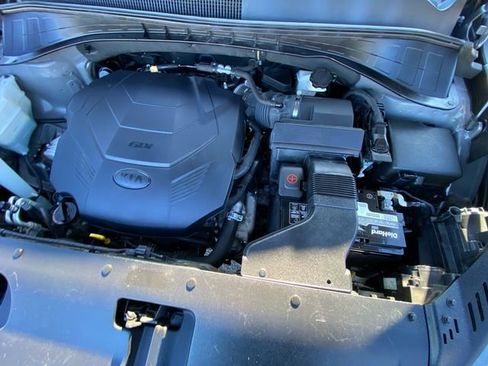 Used 2019 Kia Sorento EX image 29