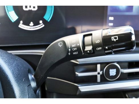 Used 2024 Hyundai Santa Fe SEL FWD image 19