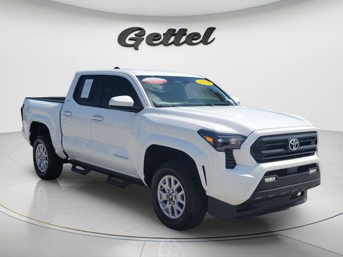 Certified 2024 Toyota Tacoma SR5 RWD image 3