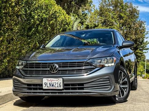 Used 2024 Volkswagen Jetta S FWD image 3