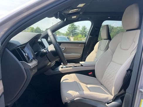 New 2026 Volvo XC90 B6 Plus w/ Protection Package Premier AWD/4WD image 13