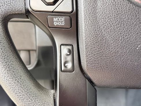 Used 2020 Toyota Tacoma SR AWD/4WD image 42
