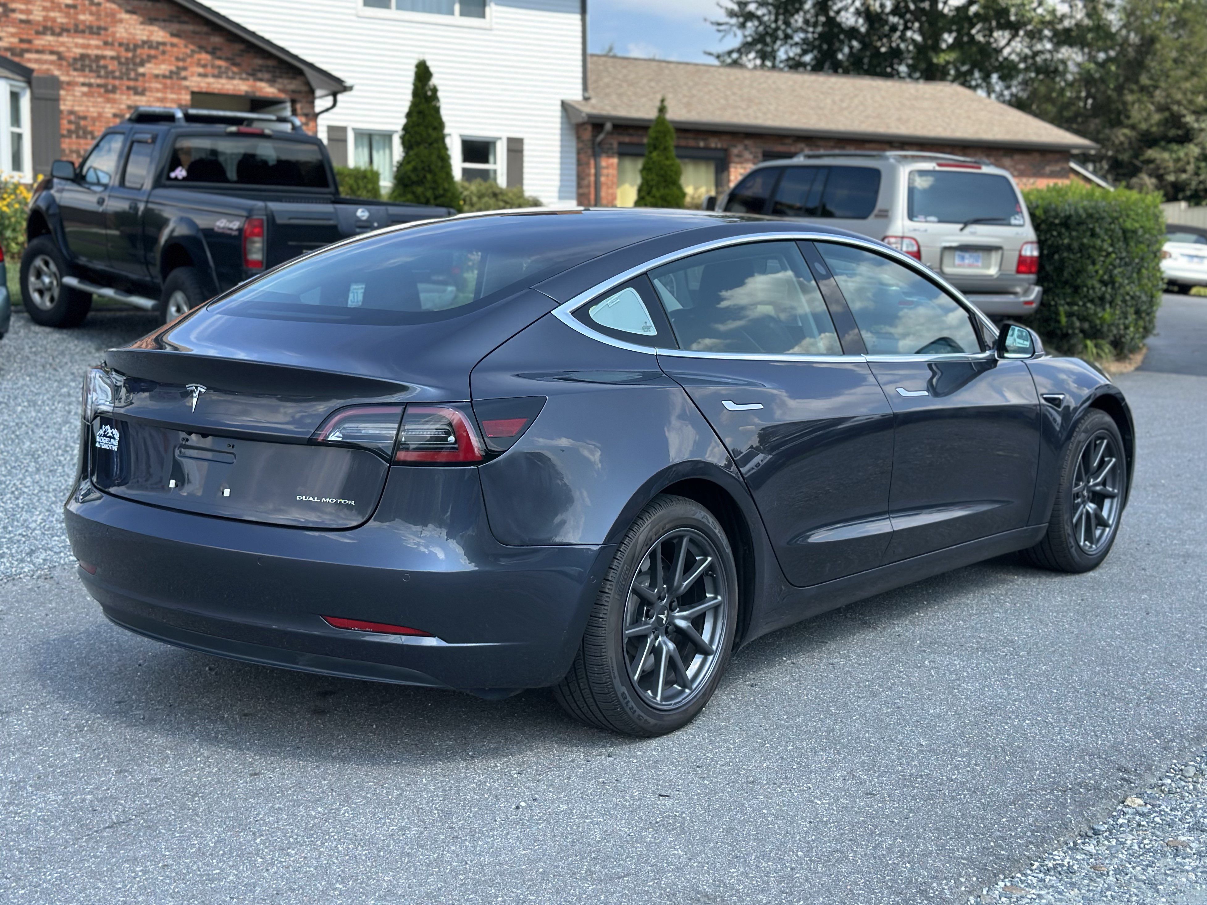 Used 2020 Tesla Model 3 Long Range AWD/4WD image 3