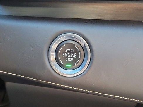 Certified 2023 Cadillac Escalade ESV Sport Platinum AWD/4WD image 28