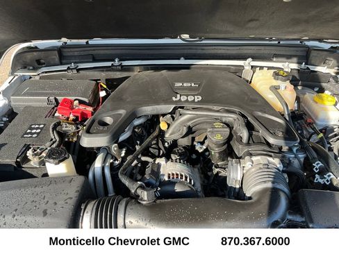 Used 2020 Jeep Wrangler Unlimited Sport image 29