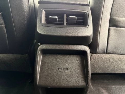 Used 2024 Chevrolet Equinox EV LT AWD/4WD image 27