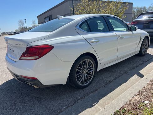 Used 2019 Genesis G70 2.0T Advanced image 5