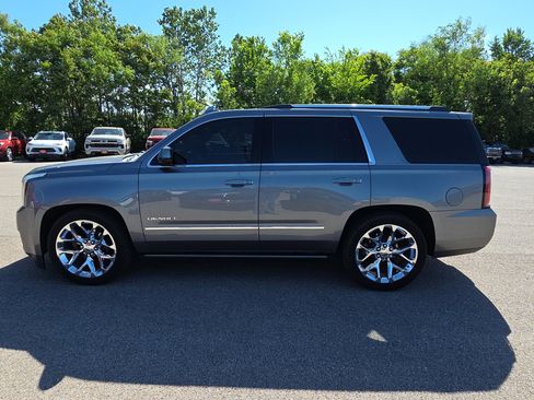 Used 2020 GMC Yukon Denali w/ Denali Premium Package AWD/4WD image 5