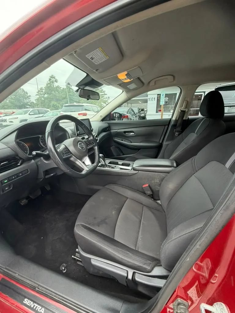 Used 2021 Nissan Sentra SV FWD image 13