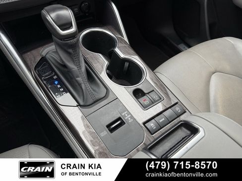 Used 2020 Toyota Highlander Limited image 20