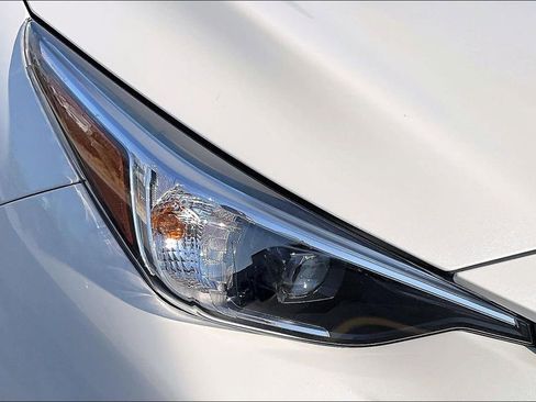 Certified 2025 Subaru Crosstrek 2.0i Premium image 31